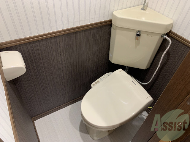 トイレ　ウォシュレット機能がついたトイレ。安心して使用できますね。