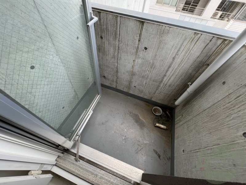 バルコニー　バルコニーです。洗濯物を干したり一息ついたりできますね！