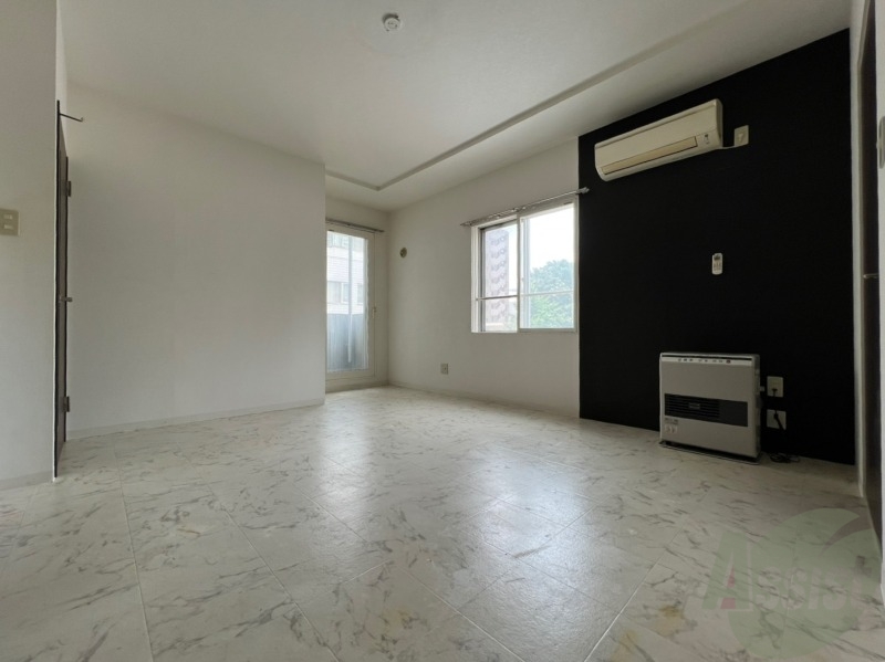 居室・リビング　広くてキレイなお部屋が広がっていて、充実した生活が送れそう。