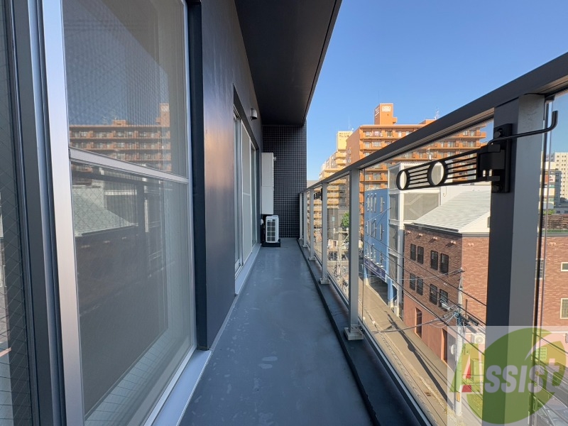 バルコニー　バルコニーです。洗濯物を干したり一息ついたりできますね！