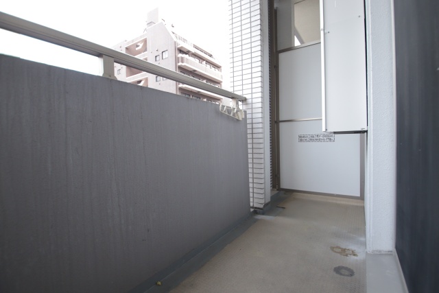 バルコニー　※別室の参考写真の為、現況優先です。