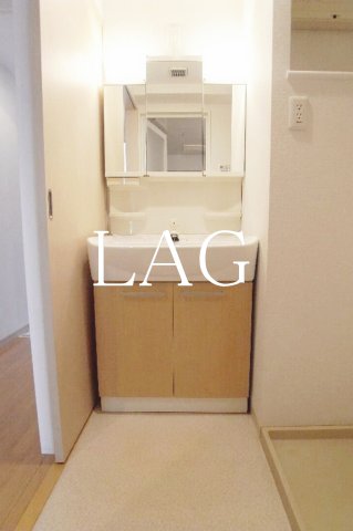 洗面設備　洗面台です。