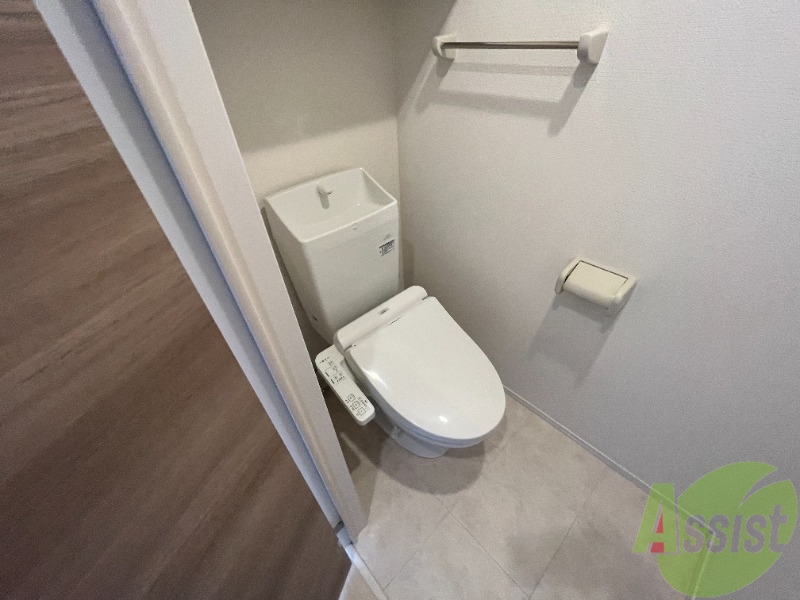 トイレ　トイレは清潔感があり安心して使用できそうです。