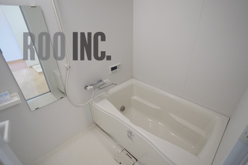 バス・シャワールーム　写真は反転のお部屋です