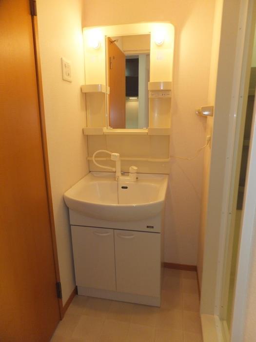 洗面設備　洗面化粧台