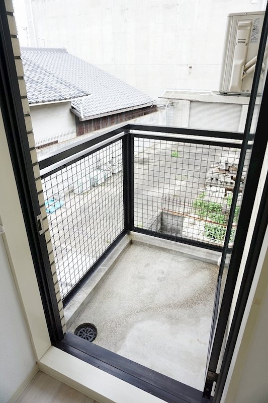 バルコニー　同系統のお部屋の写真です