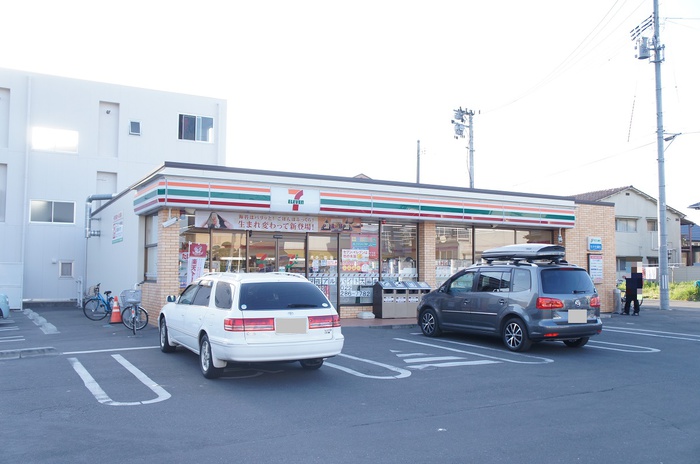 コンビニ　セブン-イレブン 仙台南小泉１丁目店（コンビニ）まで950m