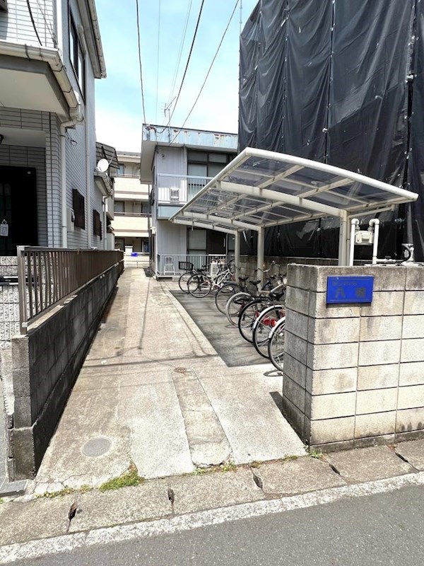 エントランス　建物入口