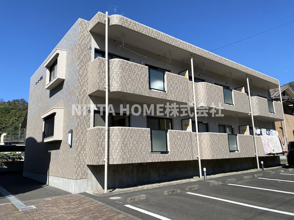 建物外観　ＲＣ造物件◎コンビニが徒歩圏内で便利ですよ◇