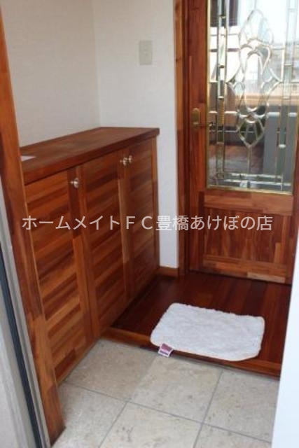 玄関　同型別部屋写真