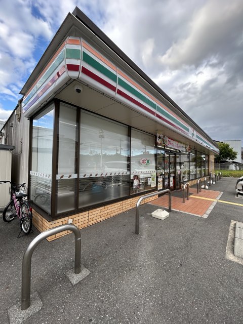 コンビニ　セブン－イレブン　三木大塚２丁目店（コンビニ）まで311m