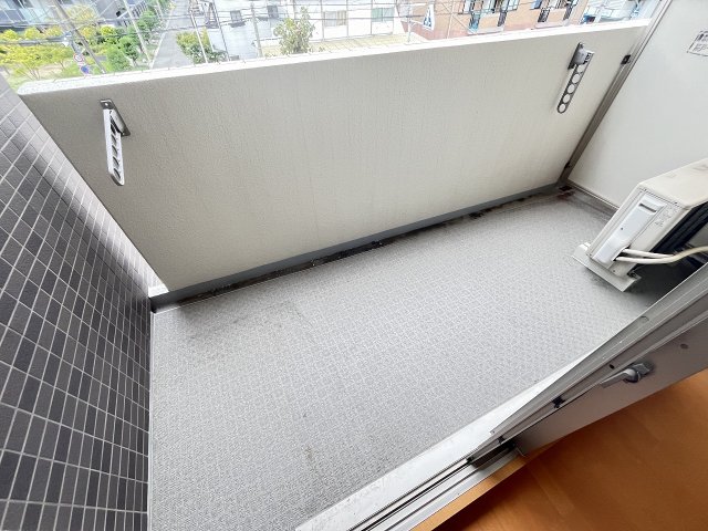 バルコニー　広々としたバルコニーです