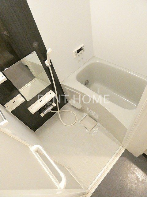 バス・シャワールーム　追い焚き機能付きです