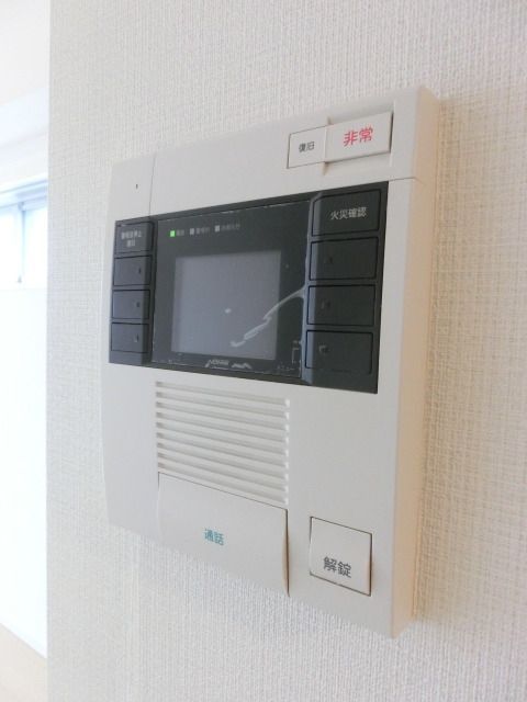 セキュリティ　写真は同タイプ住居です。