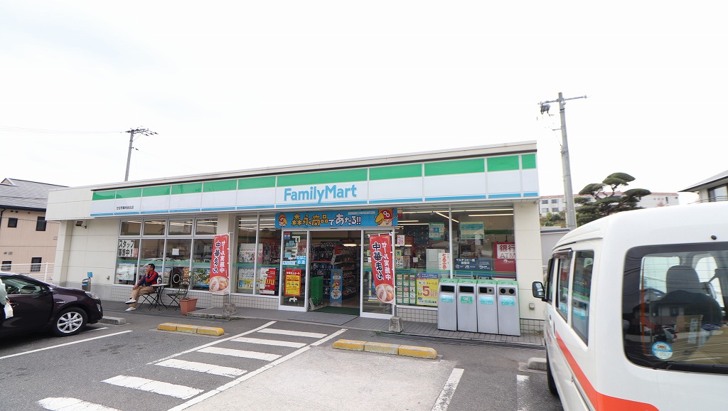 コンビニ　ファミリーマート廿日市陽光台北店（コンビニ）まで499m