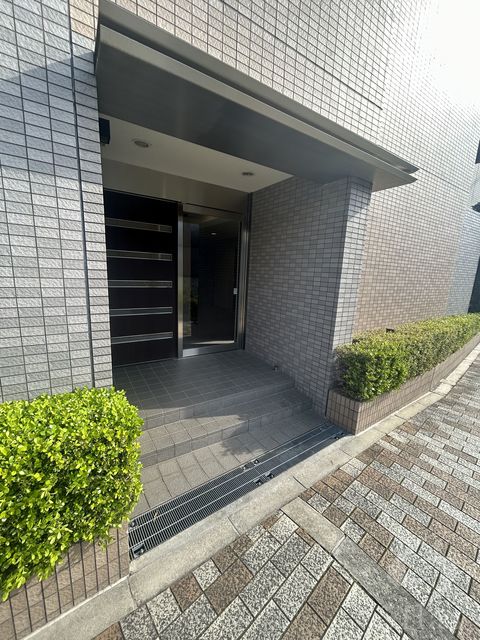 ＪＲ東海道本線 吹田駅 徒歩8分 3階建 築19年の外観写真