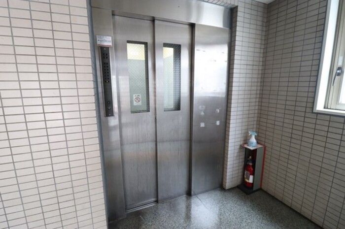 ロビー