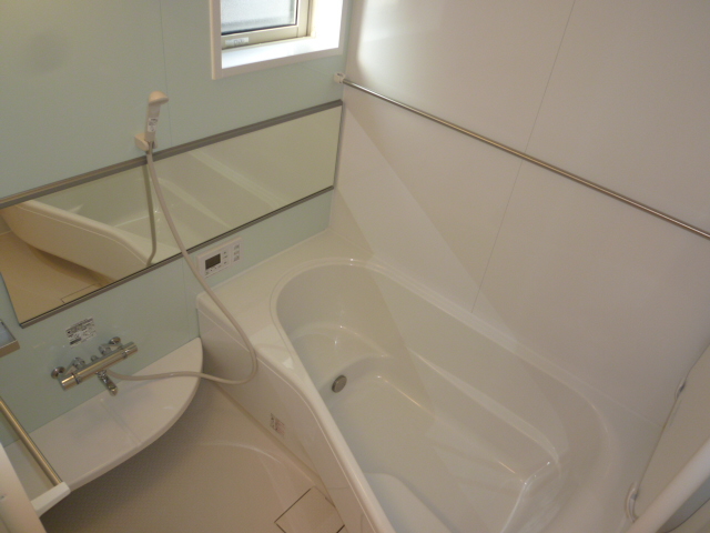 バス・シャワールーム　追い焚きバス