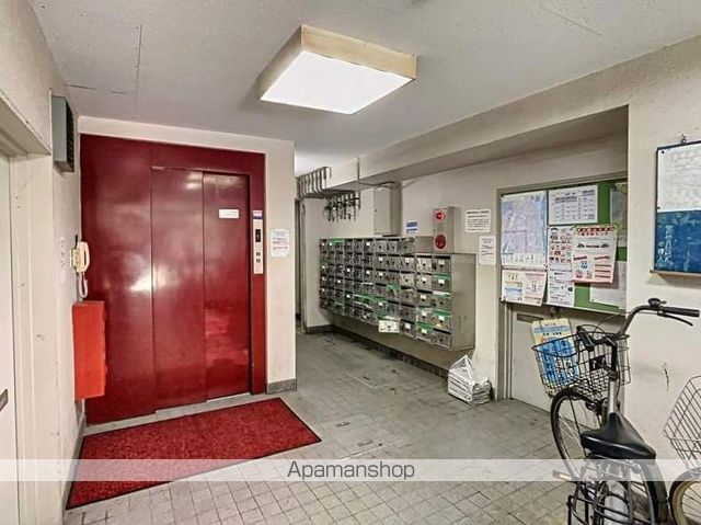 岡山電軌東山本線 西川緑道公園駅 徒歩7分 5階建 築49年の外観写真