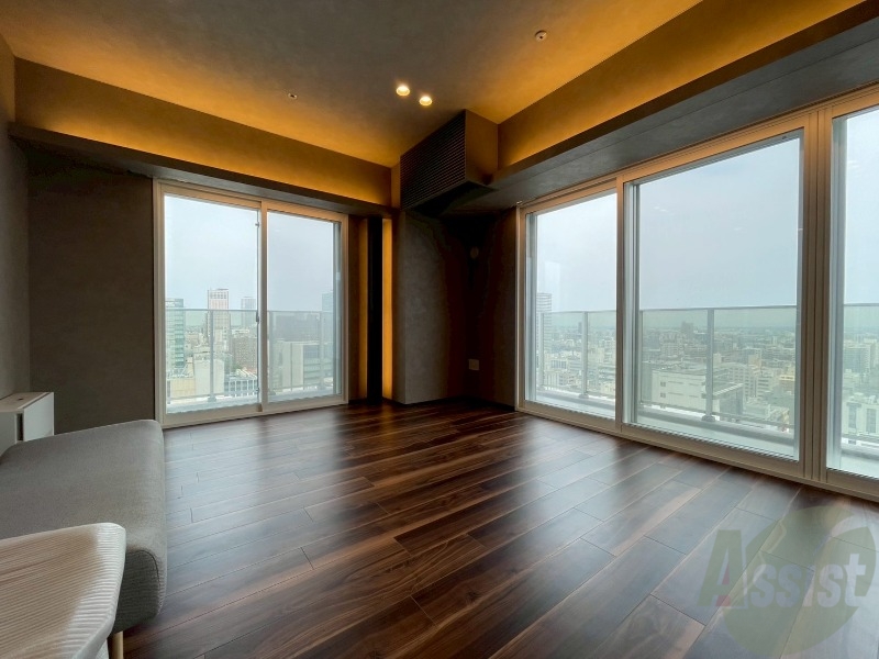 居室・リビング　広くてきれいなリビングです！快適に過ごせそうですね。