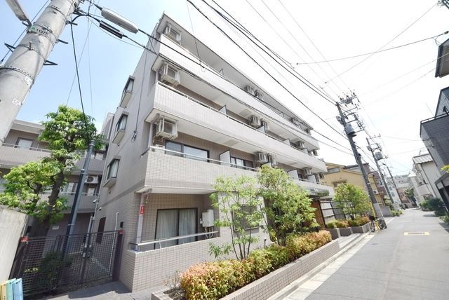 【文京区小石川のマンションの建物外観】