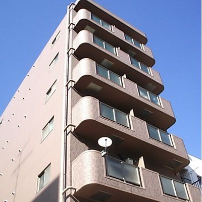 【サンビューティ春日町の建物外観】