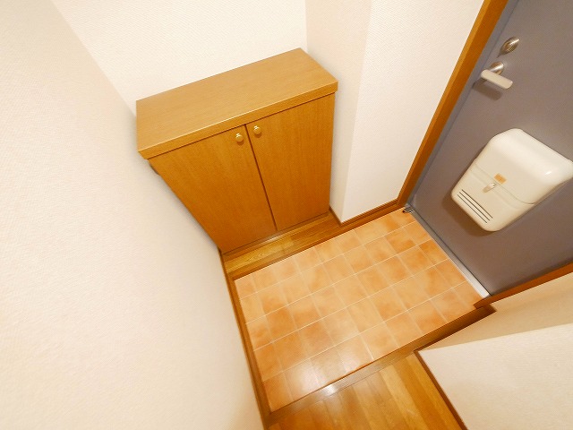 玄関　シンプルで使いやすい玄関です