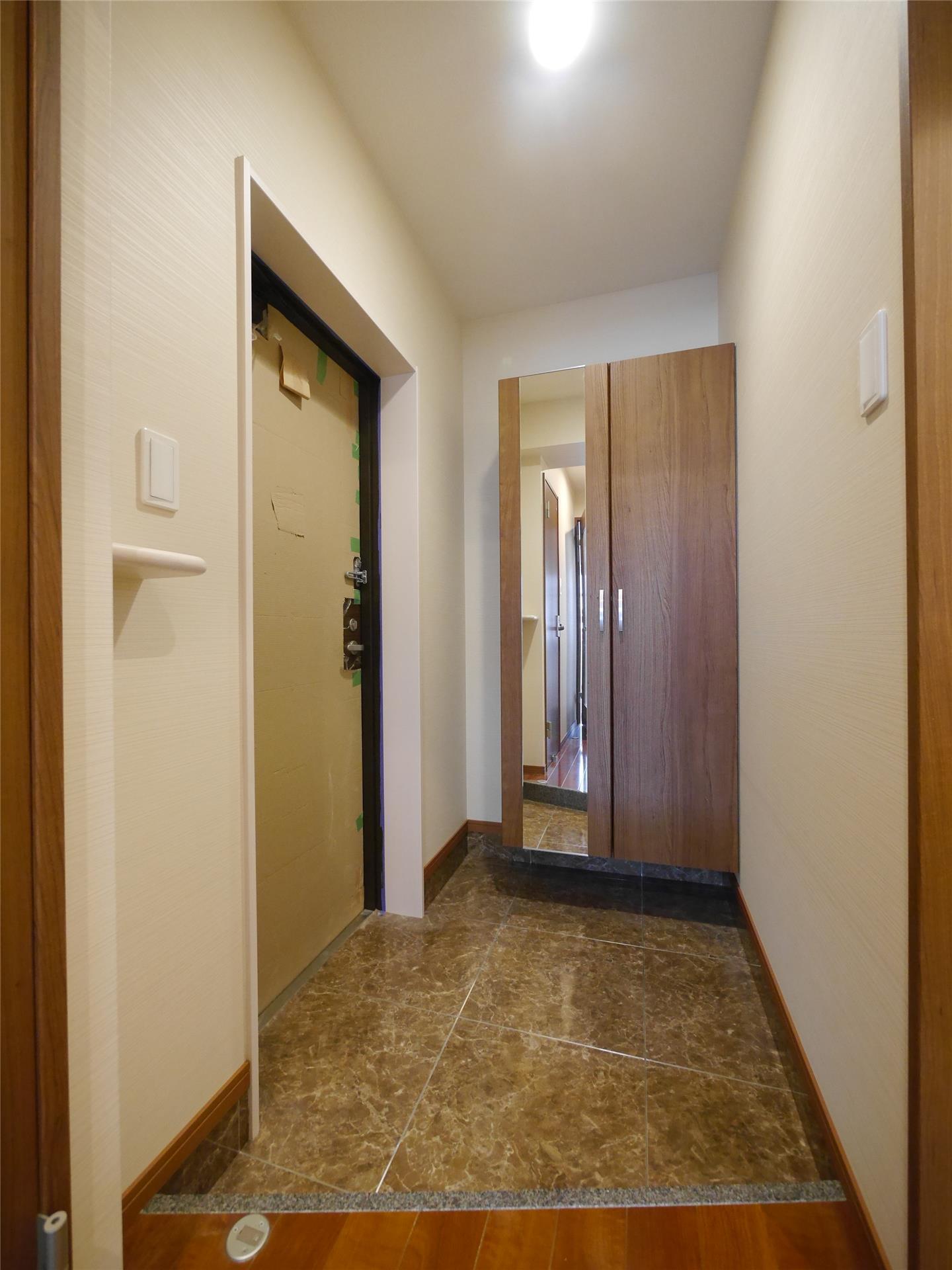 玄関　402号室と同仕様