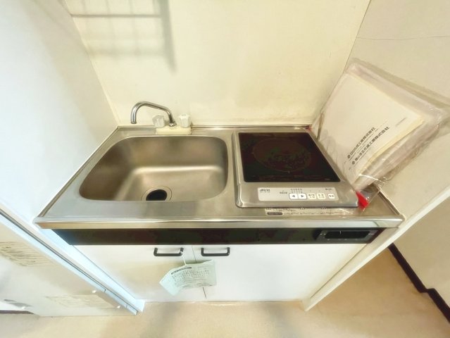 キッチン　コンパクトなキッチンで掃除もラクラク