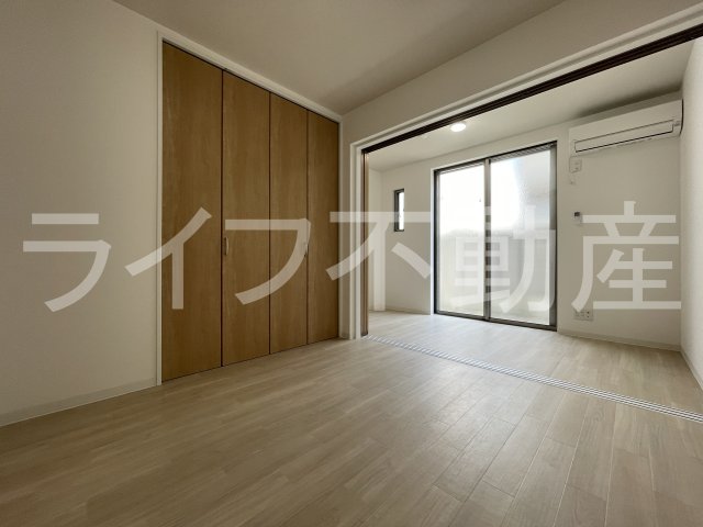居室・リビング　ゆったり過ごせる居間です