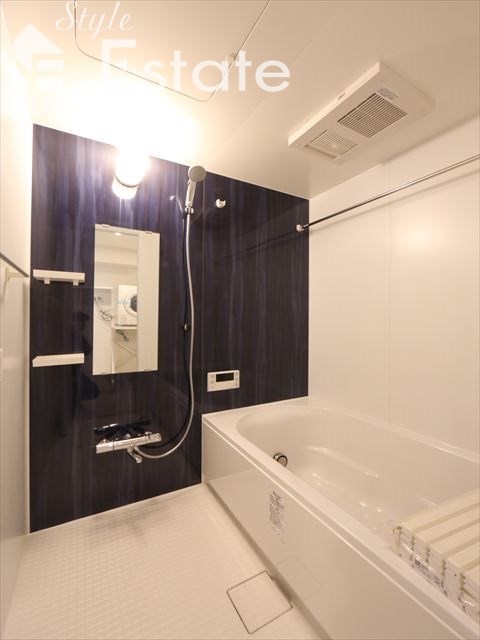 バス・シャワールーム　★浴室