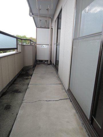 バルコニー　同タイプの写真です。