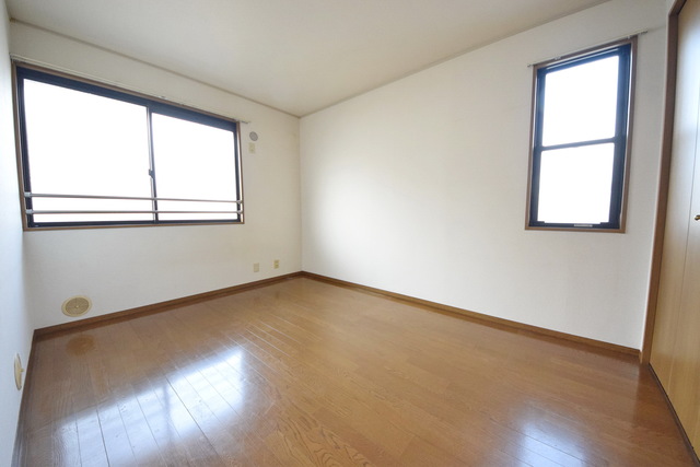 その他部屋・スペース　～明るい２面採光です～