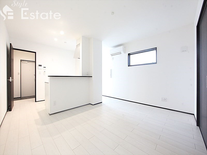 居室・リビング　内装