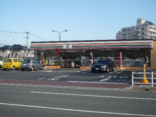 コンビニ　セブンイレブン 博多西春町4丁目店（コンビニ）まで347m