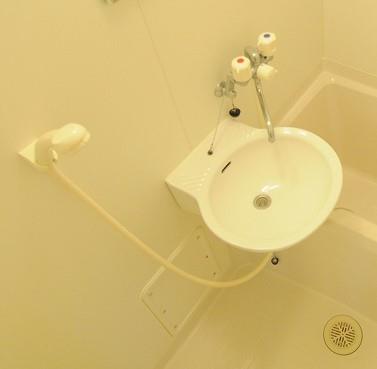 洗面設備　設備仕様は号室により異なる為、現況を優先します。