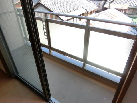 　バルコニー　ベランダ
