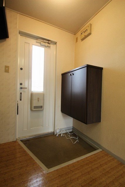 玄関　同物件別号室