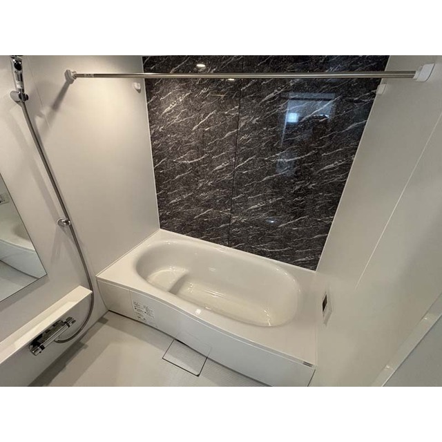 バス・シャワールーム　足を伸ばせる一坪風呂★