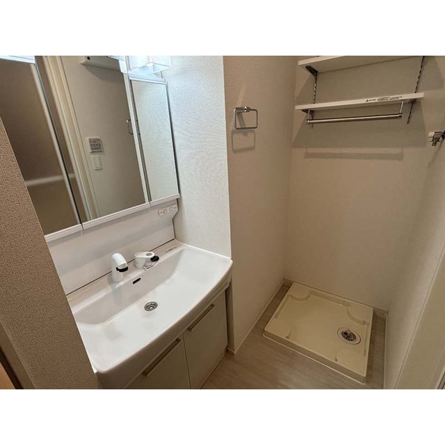 洗面設備　三面鏡★