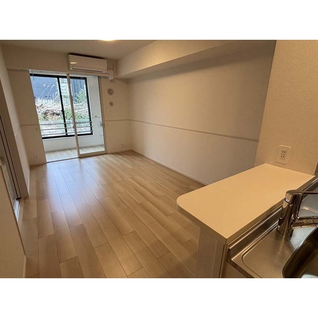 居室・リビング　１０４にて撮影（現況優先）