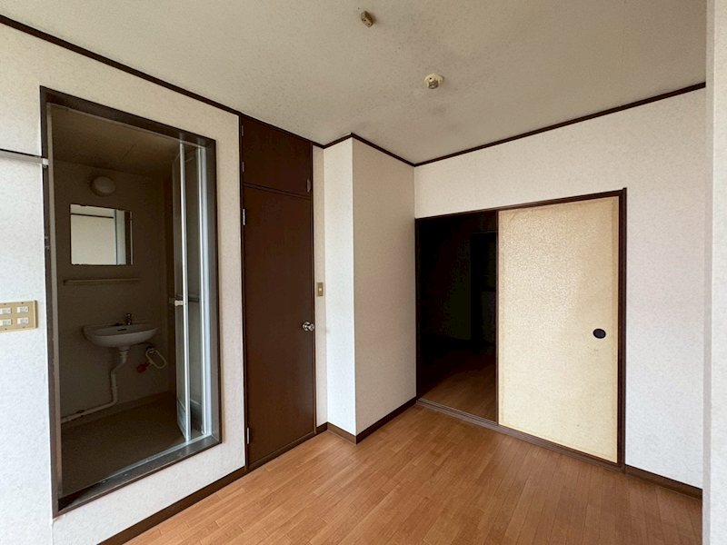 居室・リビング　写真は別のお部屋のものです。