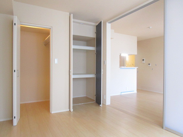 収納　★洋室6.4帖★ウォークインクローゼット★