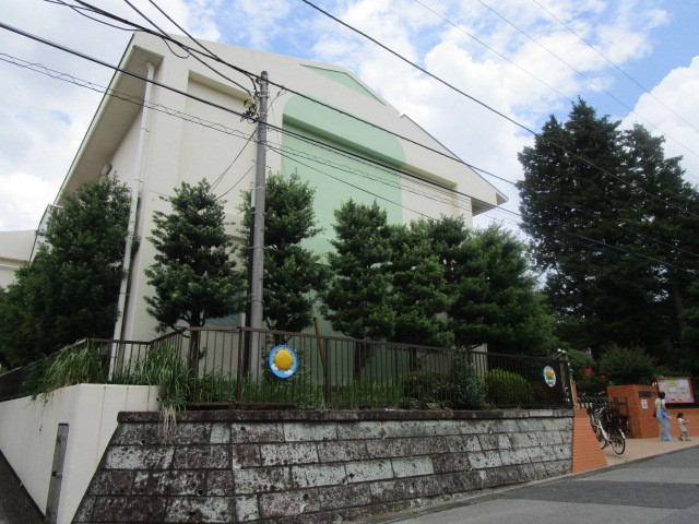 幼稚園・保育園　むつみ幼稚園（幼稚園・保育園）まで712m