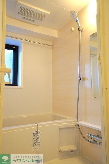 バス・シャワールーム　※写真は同タイプ住戸です。