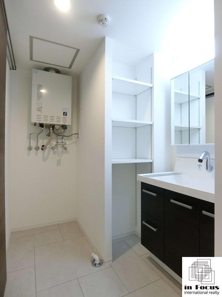 洗面設備　都市ガス仕様で光熱費が経済的