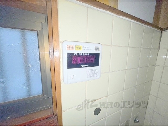 その他設備　給湯器リモコン