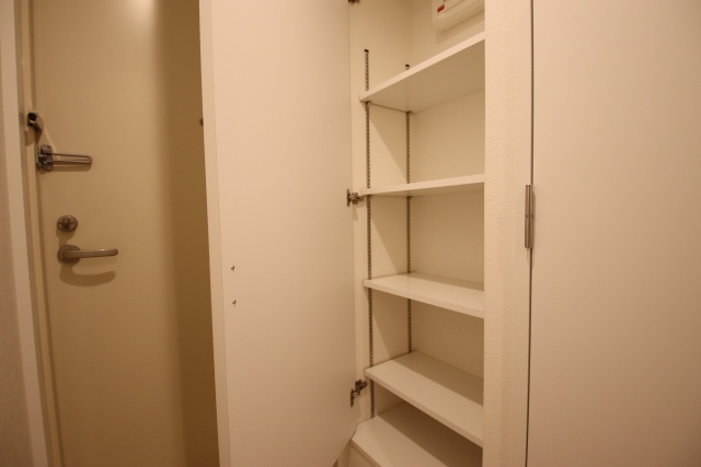 収納　※別室の参考写真の為、現況優先です。