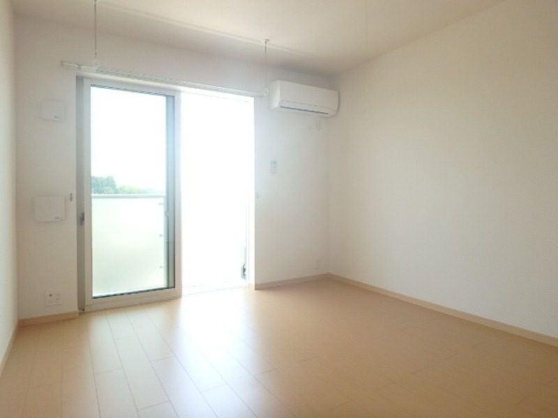 居室・リビング　図面と現状に相違がある場合には現状を優先