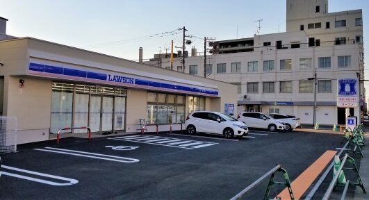 コンビニ　ローソン札幌北8条西二十丁目店（コンビニ）まで145m